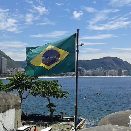 Copacabana Uma Quadra Da Praia Рио де Жанейро Екстериор снимка