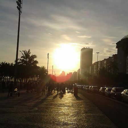 Copacabana Uma Quadra Da Praia Рио де Жанейро Екстериор снимка